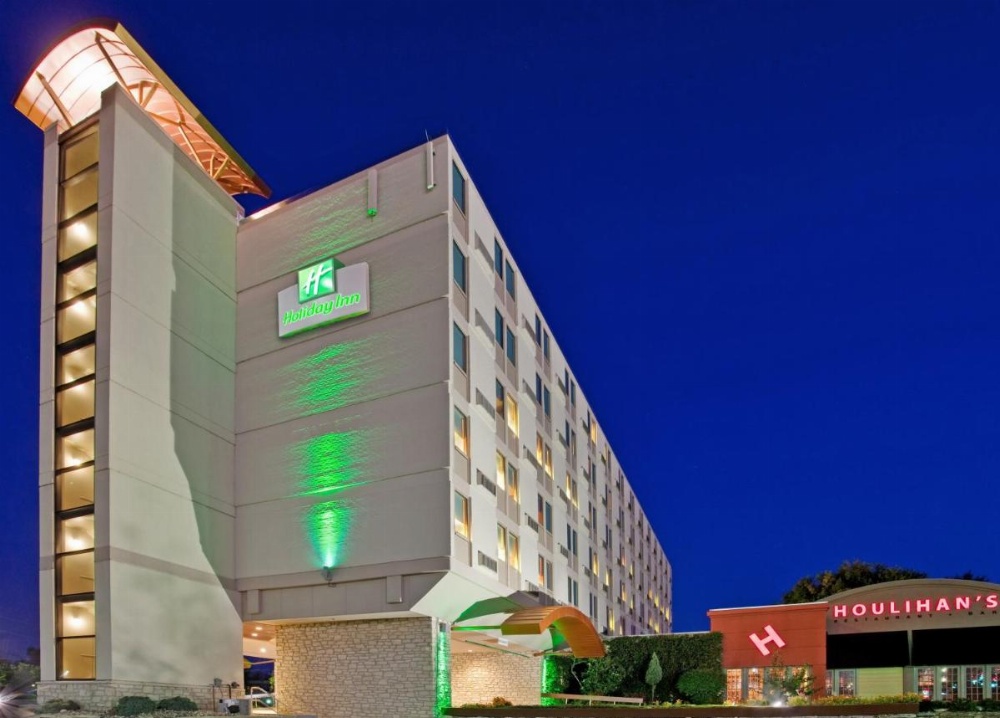 Holiday Inn At the Campus Image 25