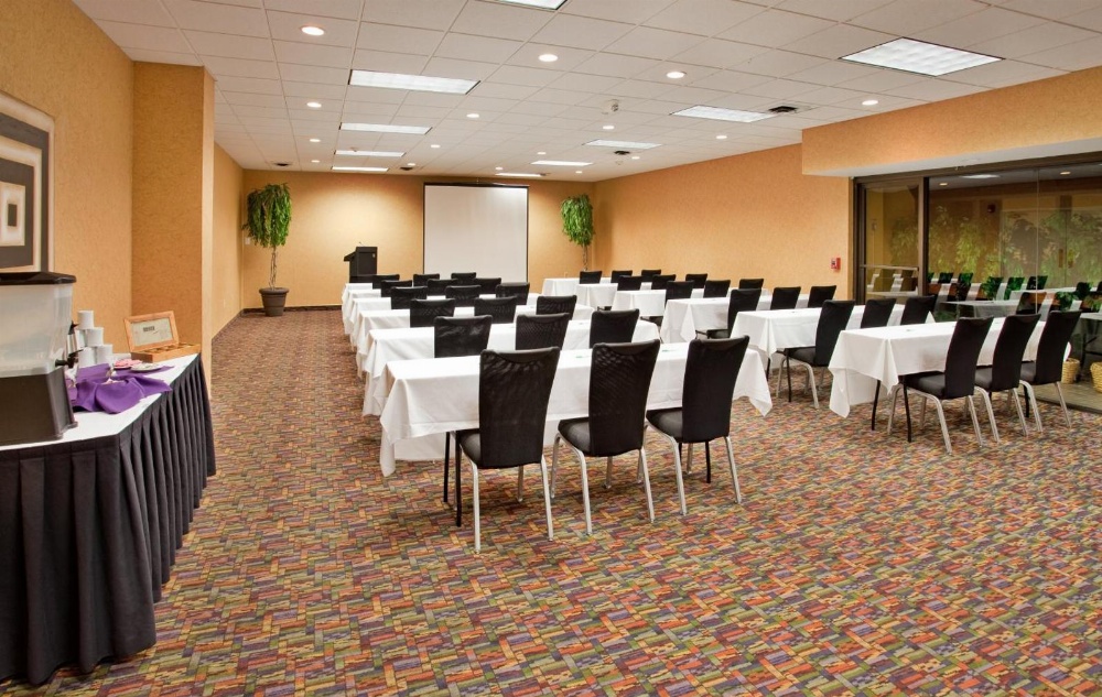Holiday Inn At the Campus Main image